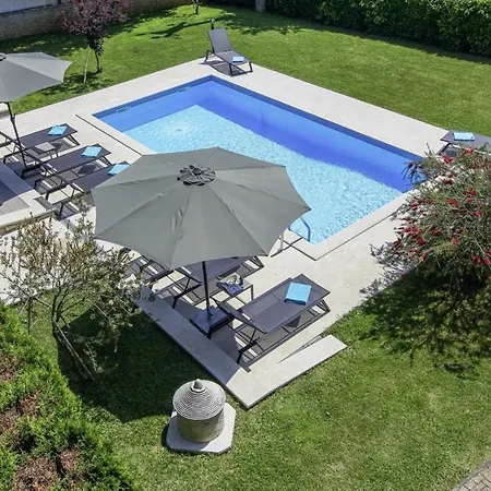 Vernier In - Haus Fuer 6-8 Personen Villa Kringa