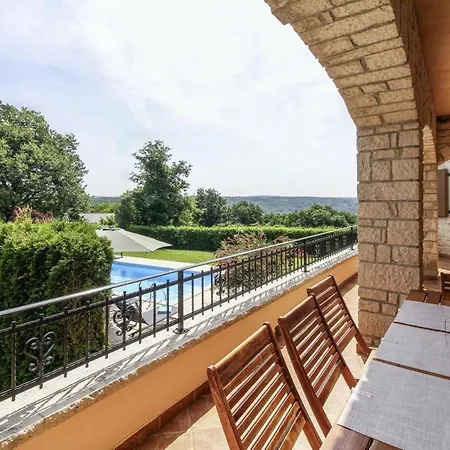 Villa Vernier In - Haus Fuer 6-8 Personen Kringa