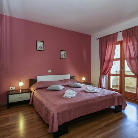 Villa Vernier In - Haus Fuer 6-8 Personen