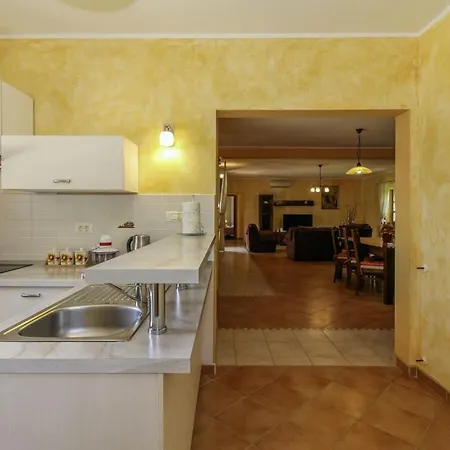 Vernier In - Haus Fuer 6-8 Personen Villa *
